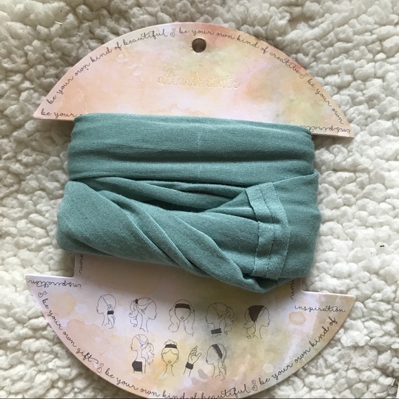 Altar’d State accessory bundle - Picture 2 of 6